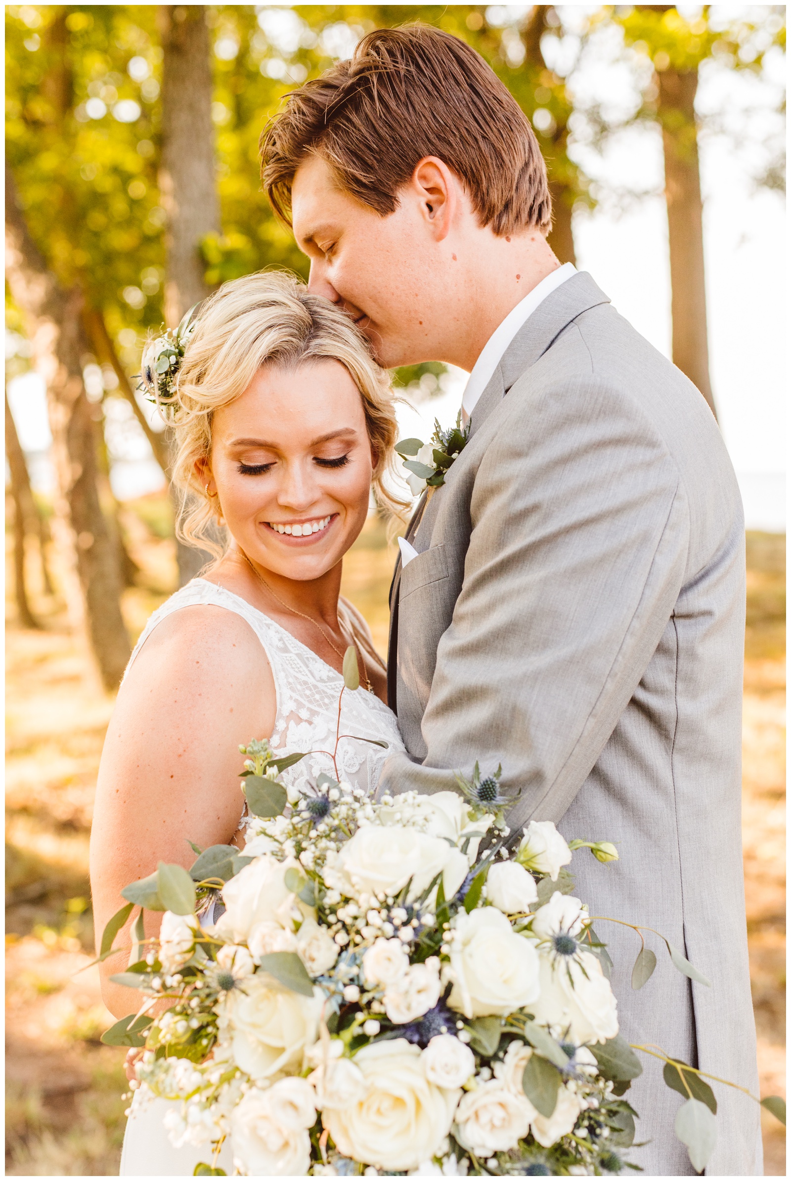 Romantic Blue Waterfront Maryland Wedding - Brooke Michelle Photography