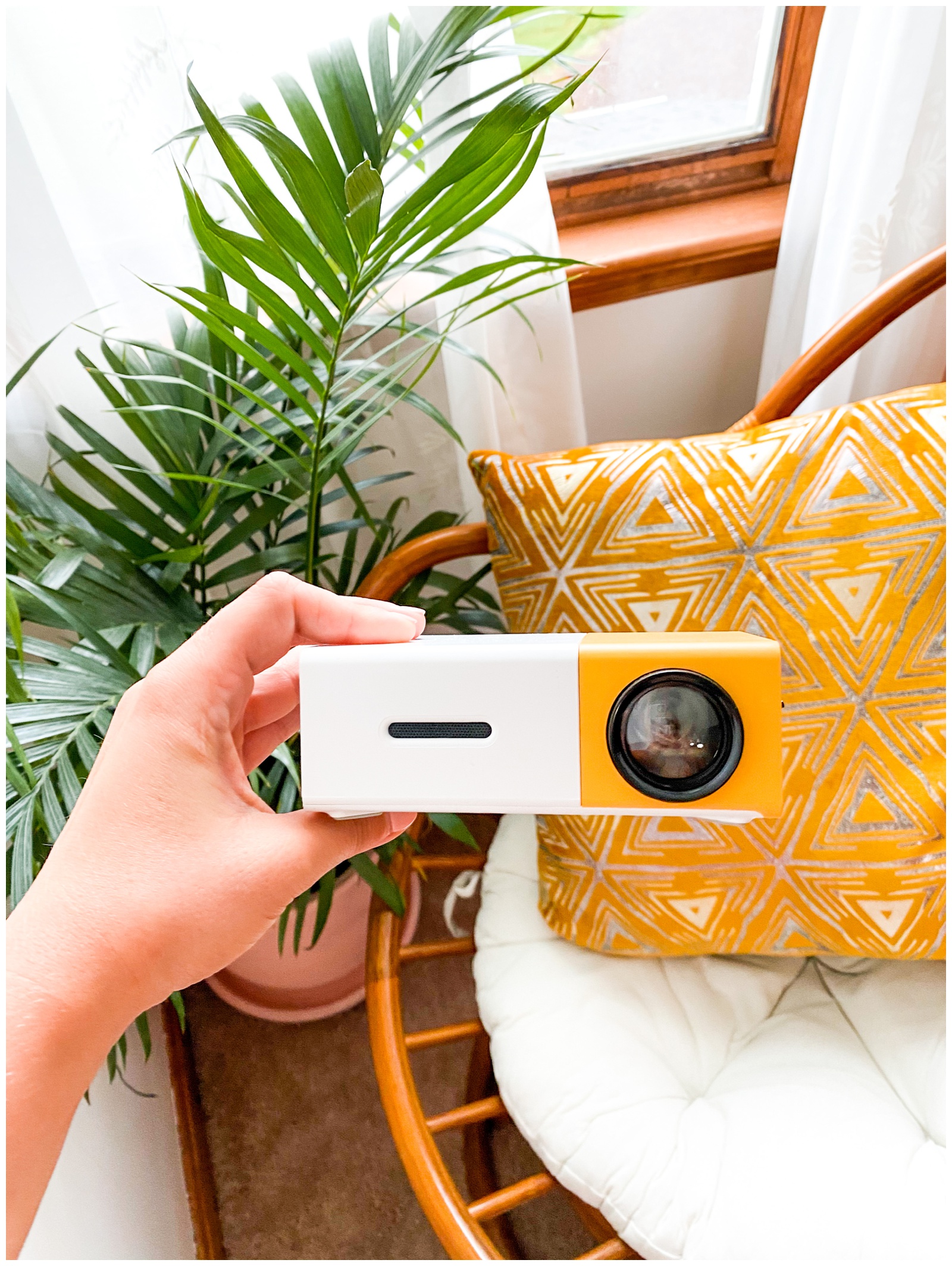 Portable In Home Phone Projector - Perfect Date Night - Brooke Michelle Photography