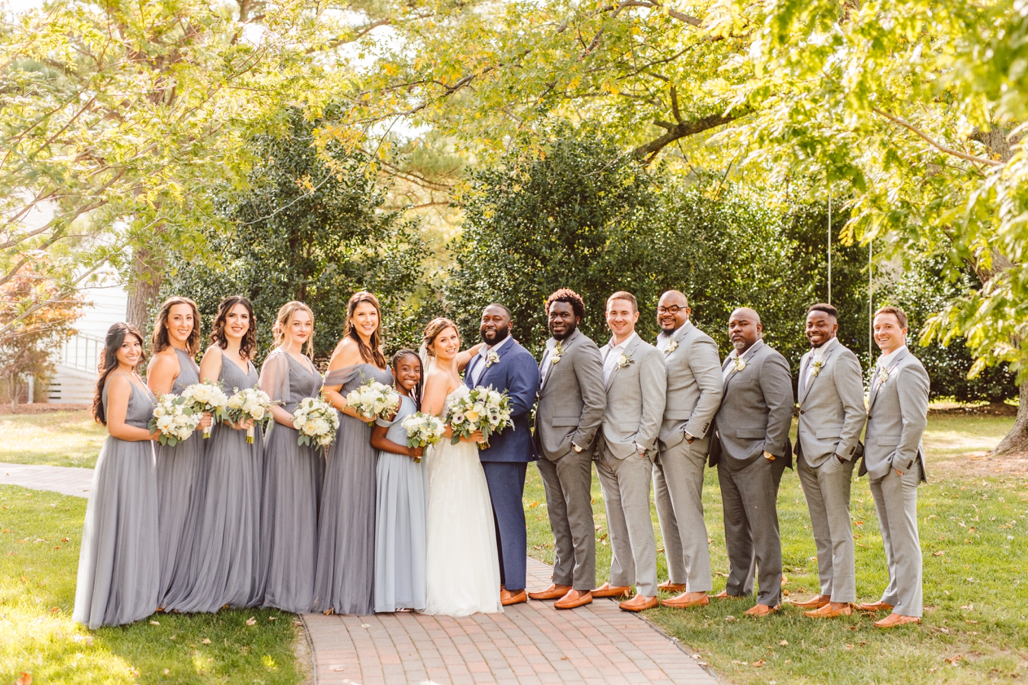 Bride and groom with wedding party at Wylder Hotel Tilghman Island | Brooke Michelle Photography