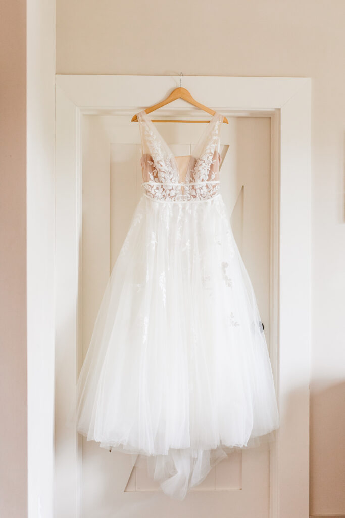 stunning wedding dress