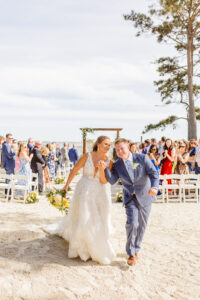 Abby & Andy’s Classic Colorful Golf Course Wedding in Jacksonville Florida