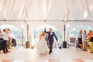 Jess & Matt’s Romantic Blush & Navy Summer Wedding in Jacksonville, FL