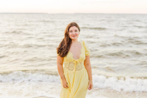 Where Timeless Meets Trendy: Izzy’s Jacksonville Hanna Park Senior Session